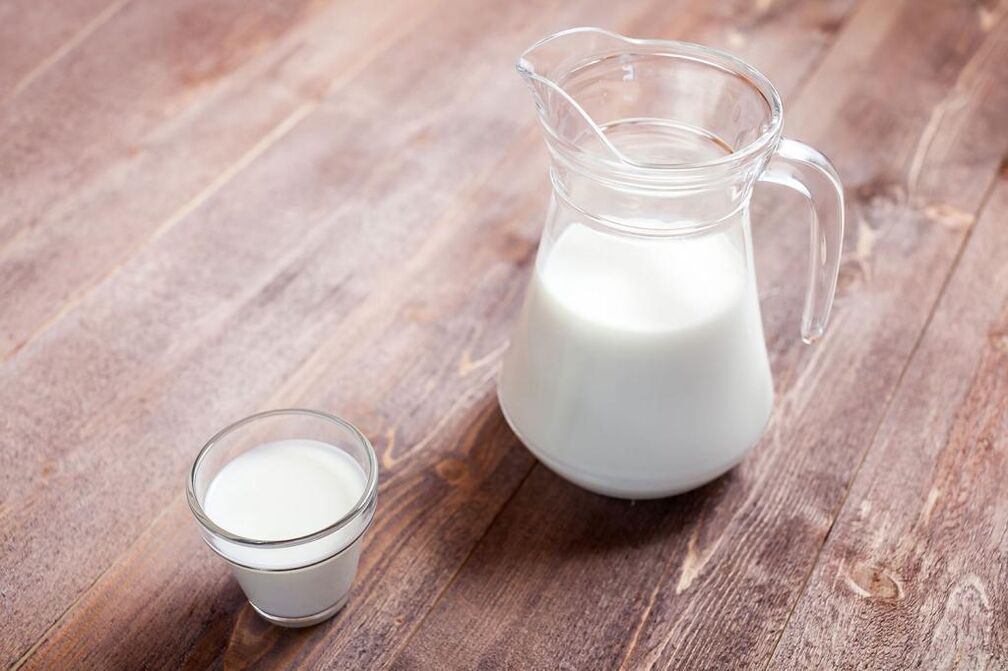 Į skrandžio opų dietos meniu įtrauktas neriebus pienas